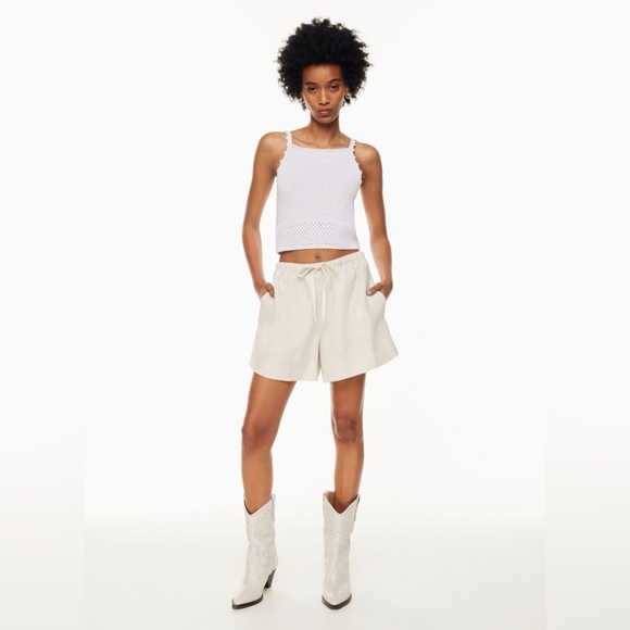 Wilfred Pants - New Aritzia WILFRED Omnia Linen Shorts in Natural Ecru size Medium SOLD